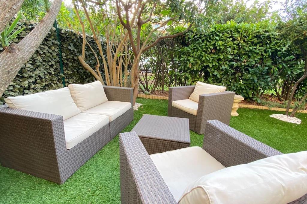 Rabiac - Charming 1 Bedroom With Private Garden Antibes Ngoại thất bức ảnh